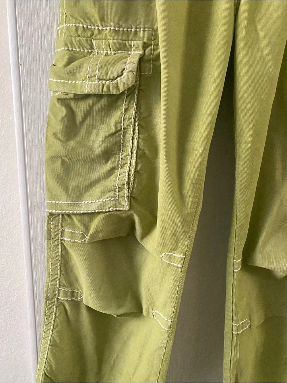 True Religion Y2K Relaxed Ace Cargo Pants Kalamata Green Contrast Stitch 36